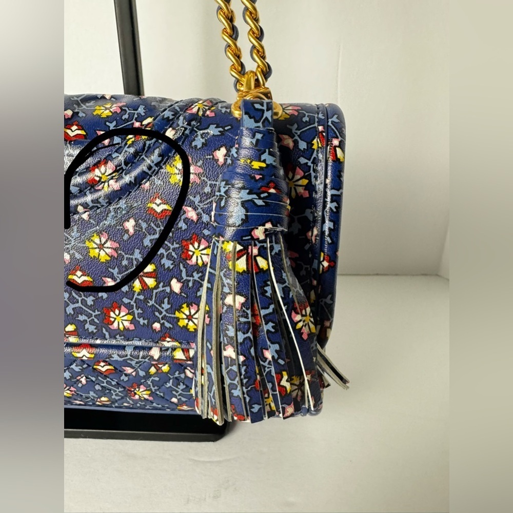 TORY BURCH FLEMING PRINTED SMALL CONVERTIBLE SHOULDER BAG BLUE WILD PANSY - Picture 4 of 16